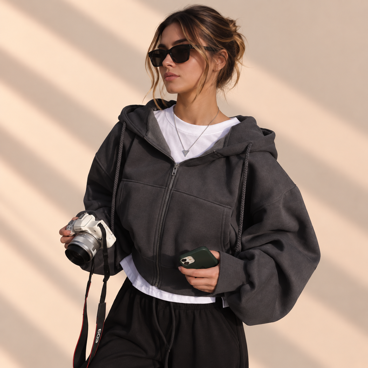 Belleora Muxi™ – Sudadera Cropped con Capucha