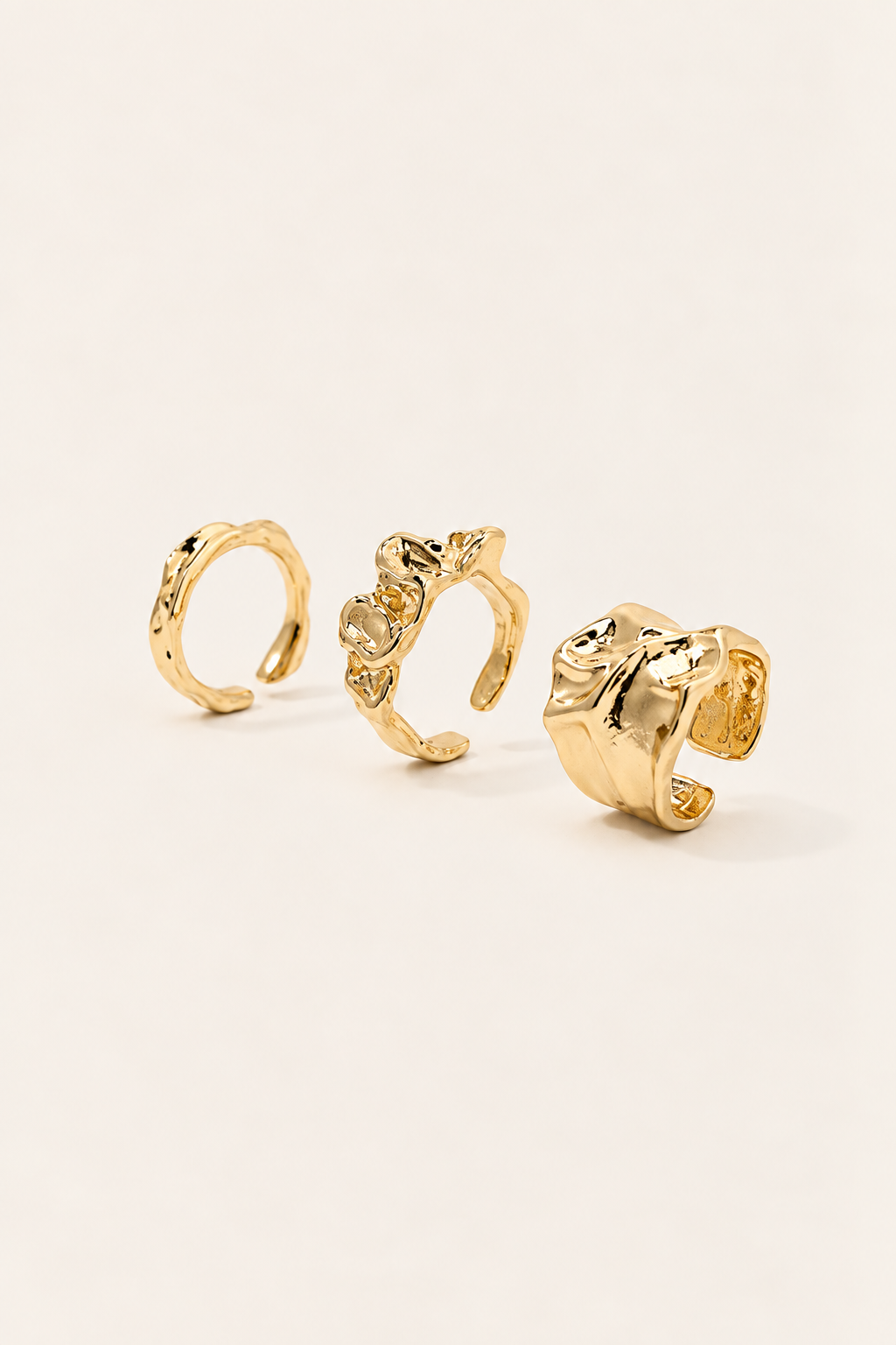 Belleora Lura™ – Set de Anillos Dorados Orgánicos
