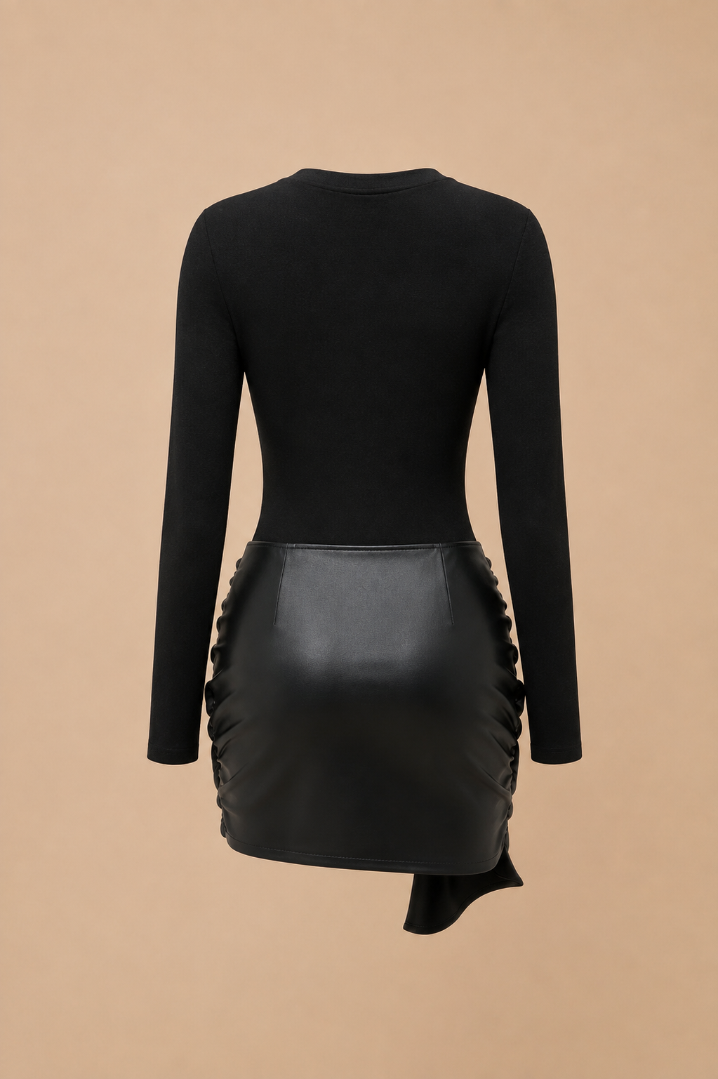 Belleora Amélie™ – Minivestido Fruncido Efecto Piel