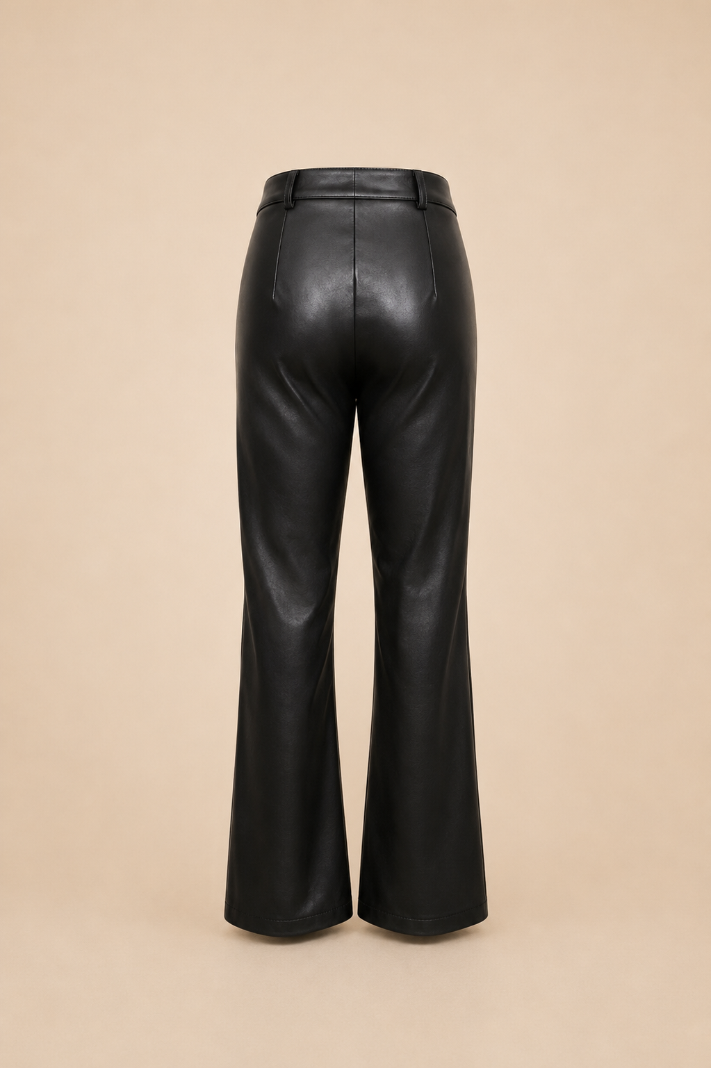 Belleora Alessia™ – Pantalón Recto de Efecto Piel