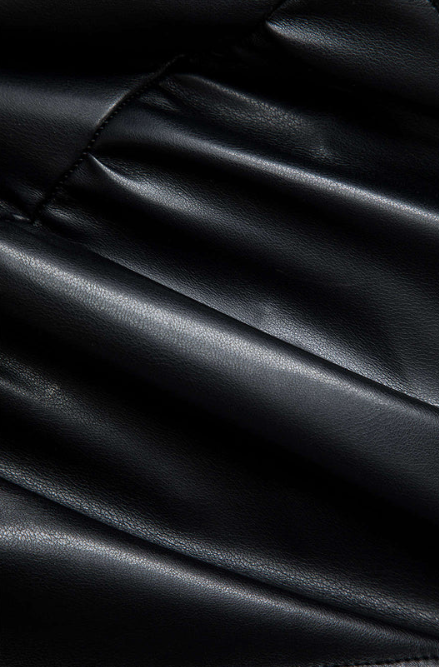 Belleora Amélie™ – Minivestido Fruncido Efecto Piel