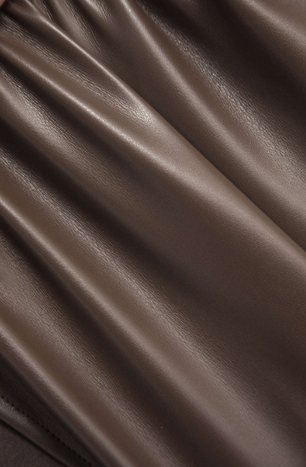 Belleora Amélie™ – Minivestido Fruncido Efecto Piel