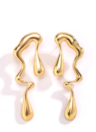 Belleora Aurélie™ – Pendientes Metálicos Asimétricos